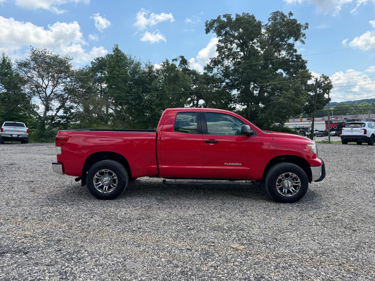 Toyota Tundra 4WD Truck Dbl 4.6L V8 6-Spd AT (Natl) 2011
