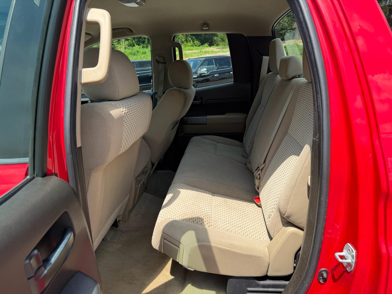 Toyota Tundra 4WD Truck Dbl 4.6L V8 6-Spd AT (Natl) 2011