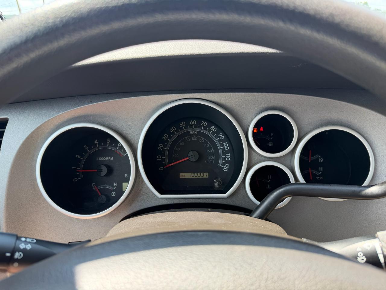 Toyota Tundra 4WD Truck Dbl 4.6L V8 6-Spd AT (Natl) 2011