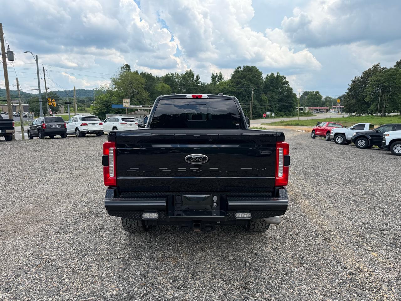 Ford Super Duty F-350 SRW Lariat 4WD Crew Cab 6.75' Box 2024