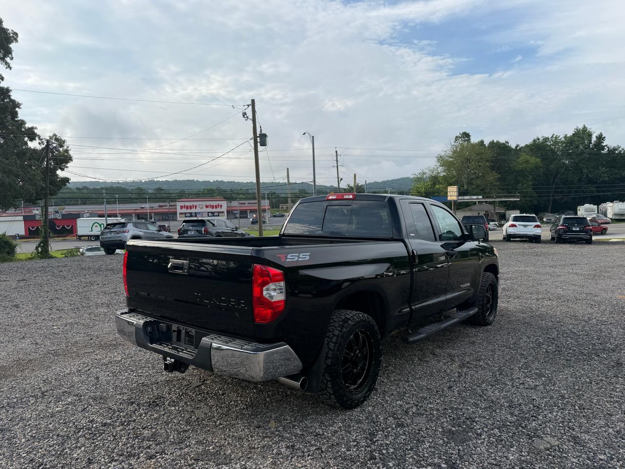 Toyota Tundra 2WD Truck Double Cab 4.6L V8 6-Spd AT SR5 (Natl) 2015