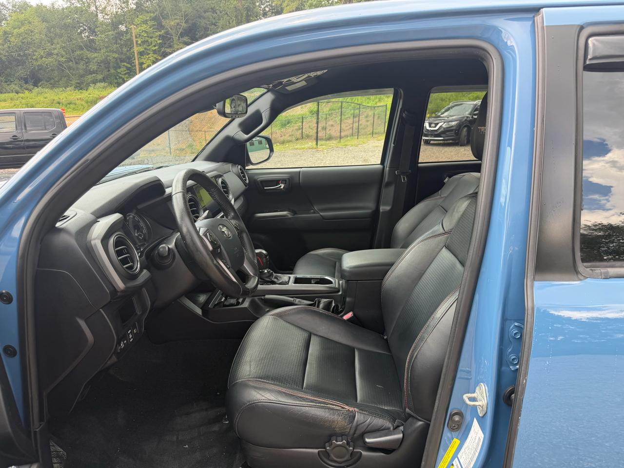 Toyota Tacoma TRD Pro Double Cab 5' Bed V6 4x4 AT (Natl) 2018