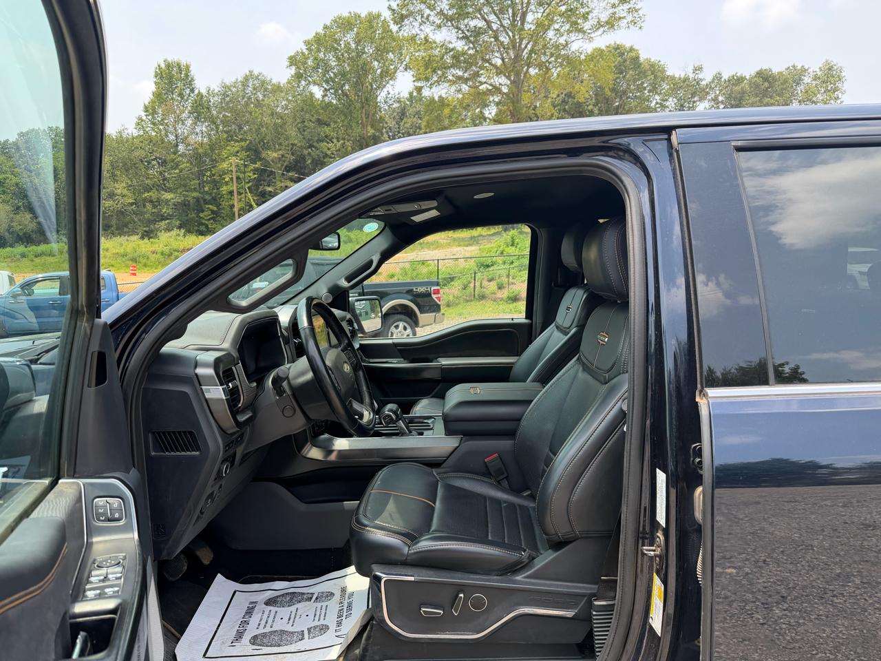 Ford F-150 4WD SuperCrew 145" Platinum 2023