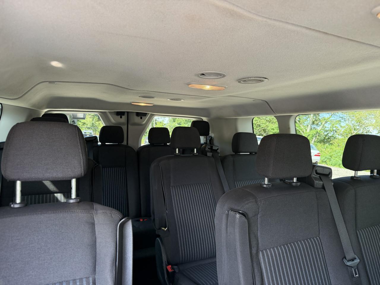 Ford Transit Wagon T-350 148" Low Roof XLT Sliding RH Dr 2017
