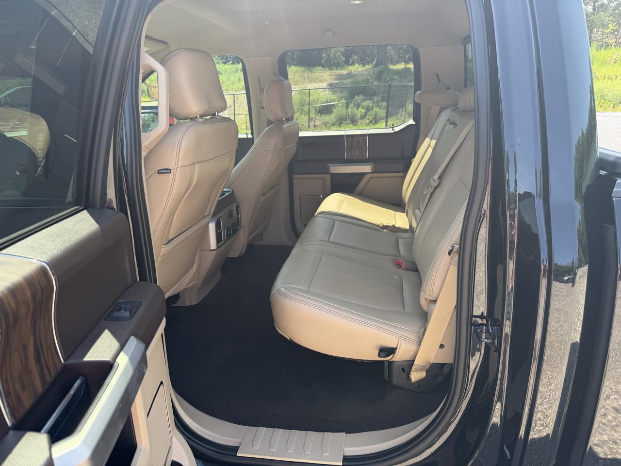 Ford F-150 4WD SuperCrew 157" Lariat 2019