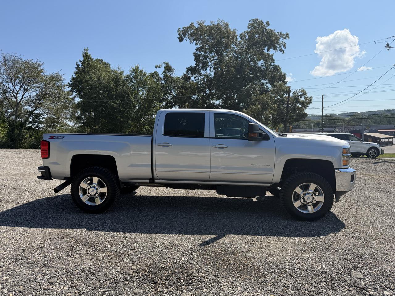 Chevrolet Silverado 2500HD 4WD Crew Cab 153.7" LT 2018