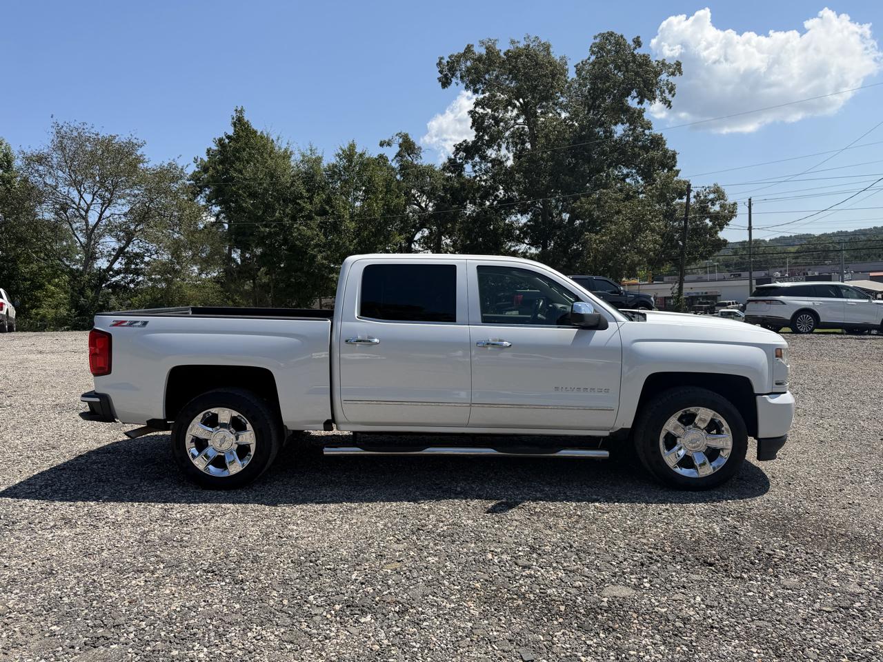 Chevrolet Silverado 1500 4WD Crew Cab 143.5" LTZ w/2LZ 2017