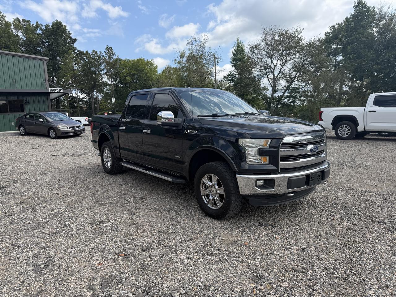 Ford F-150 4WD SuperCrew 145" Lariat 2015