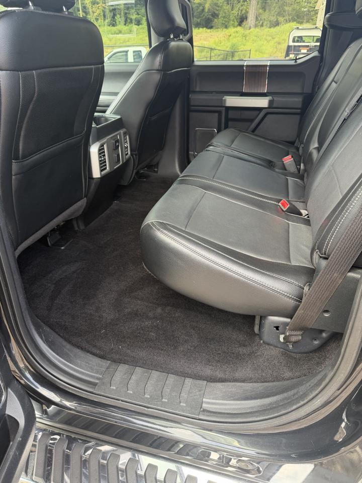 Ford F-150 4WD SuperCrew 145" Lariat 2015