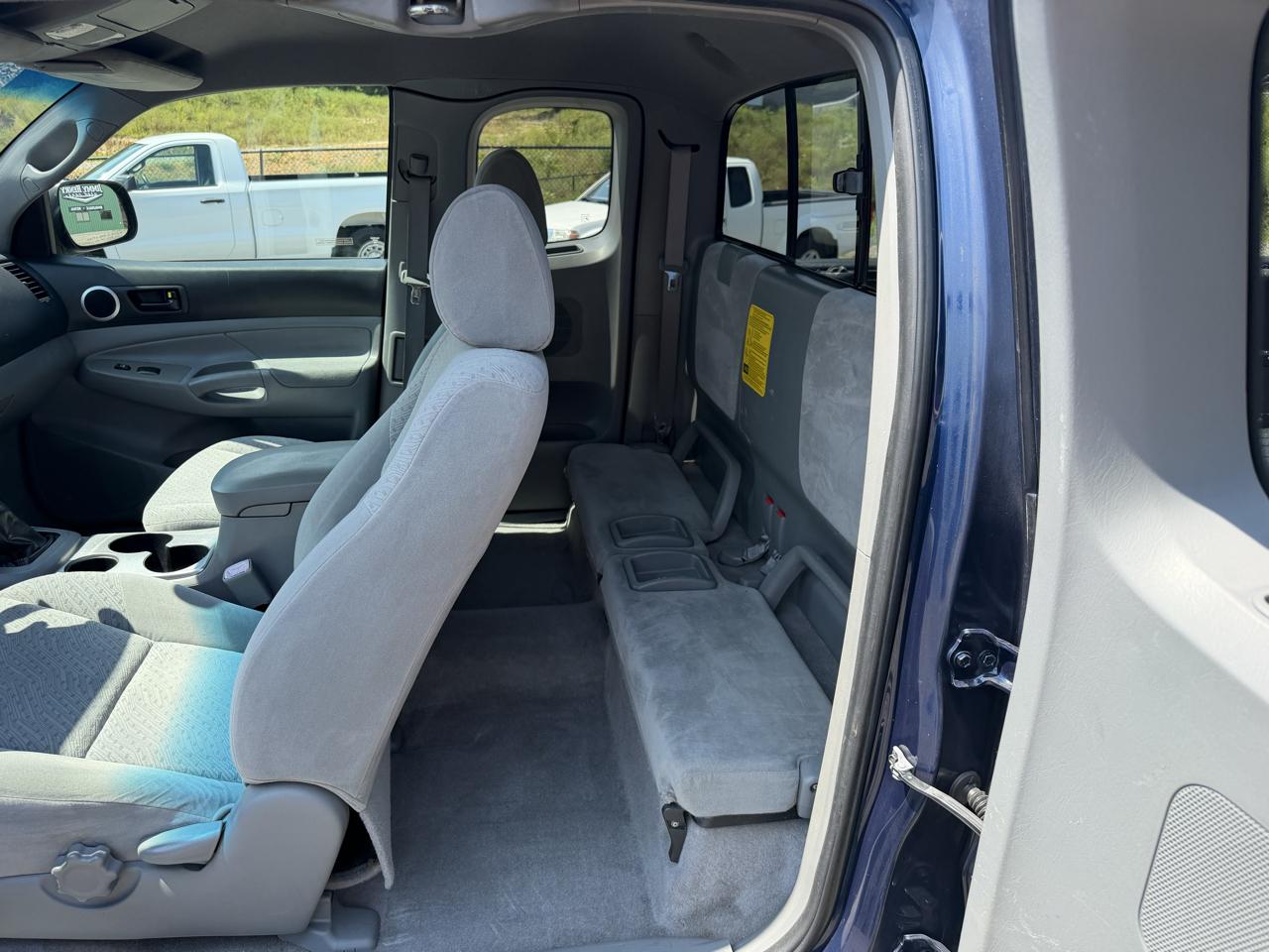 Toyota Tacoma 4WD Access V6 MT (Natl) 2008