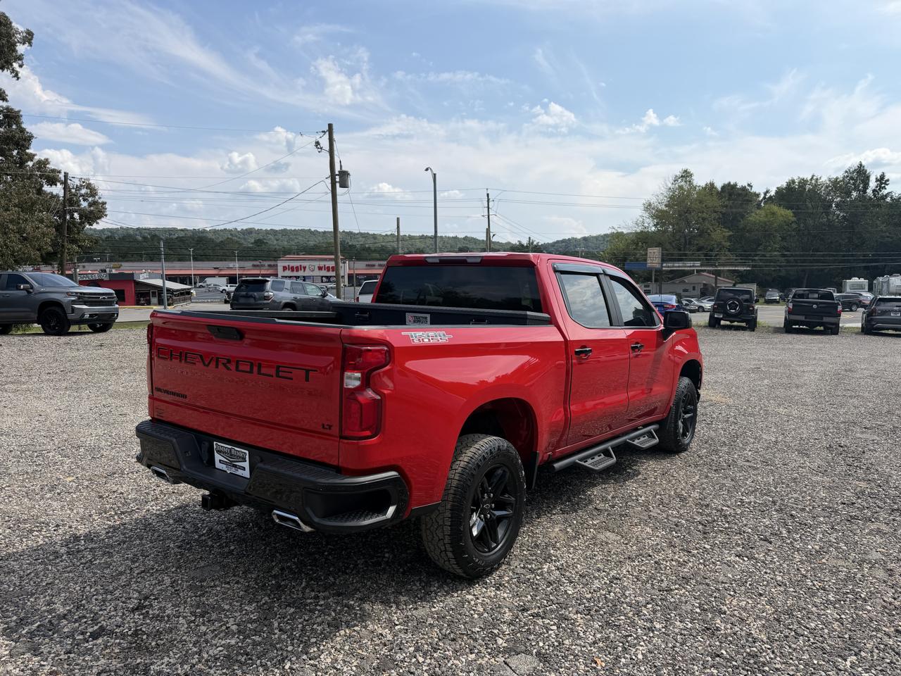 Chevrolet Silverado 1500 4WD Crew Cab 147" LT Trail Boss 2021