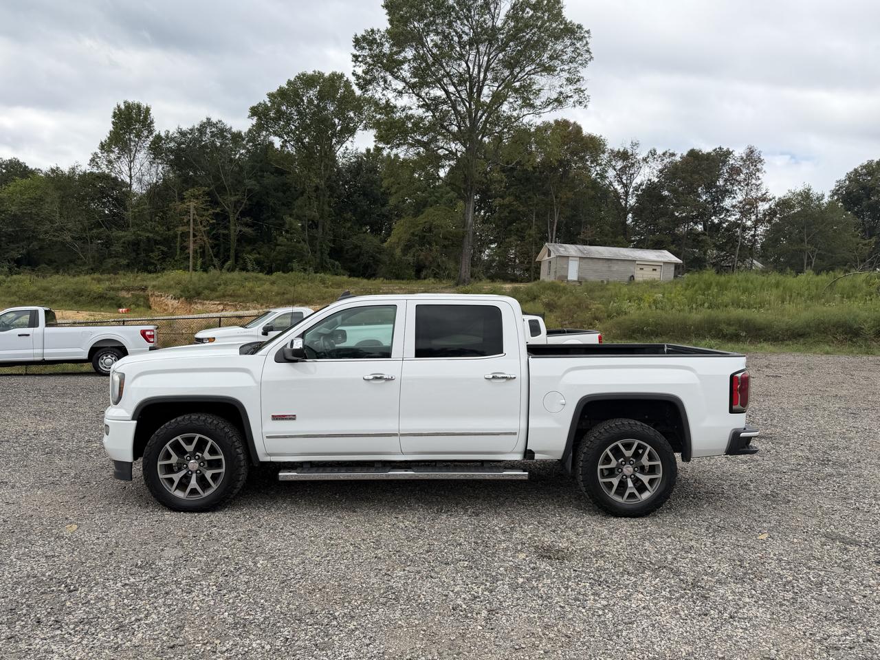 GMC Sierra 1500 4WD Crew Cab 143.5" SLT 2016