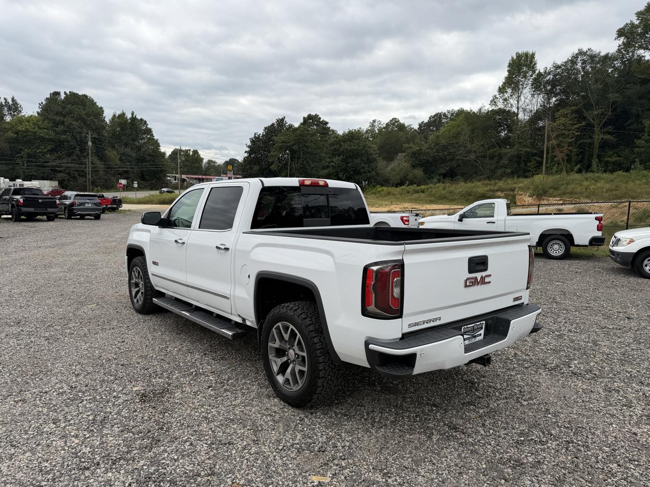 GMC Sierra 1500 4WD Crew Cab 143.5" SLT 2016