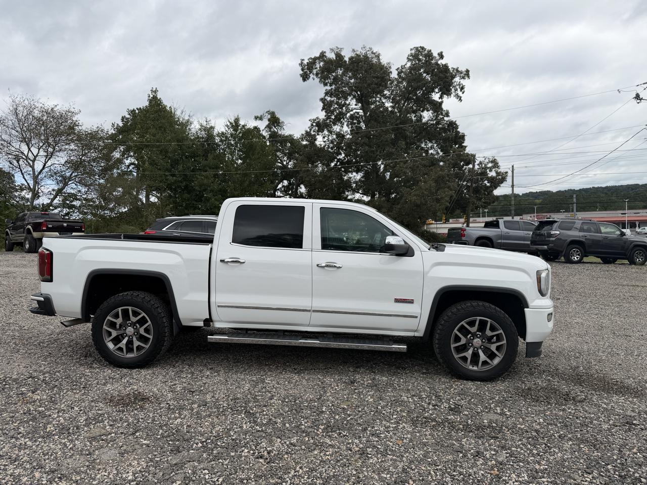 GMC Sierra 1500 4WD Crew Cab 143.5" SLT 2016
