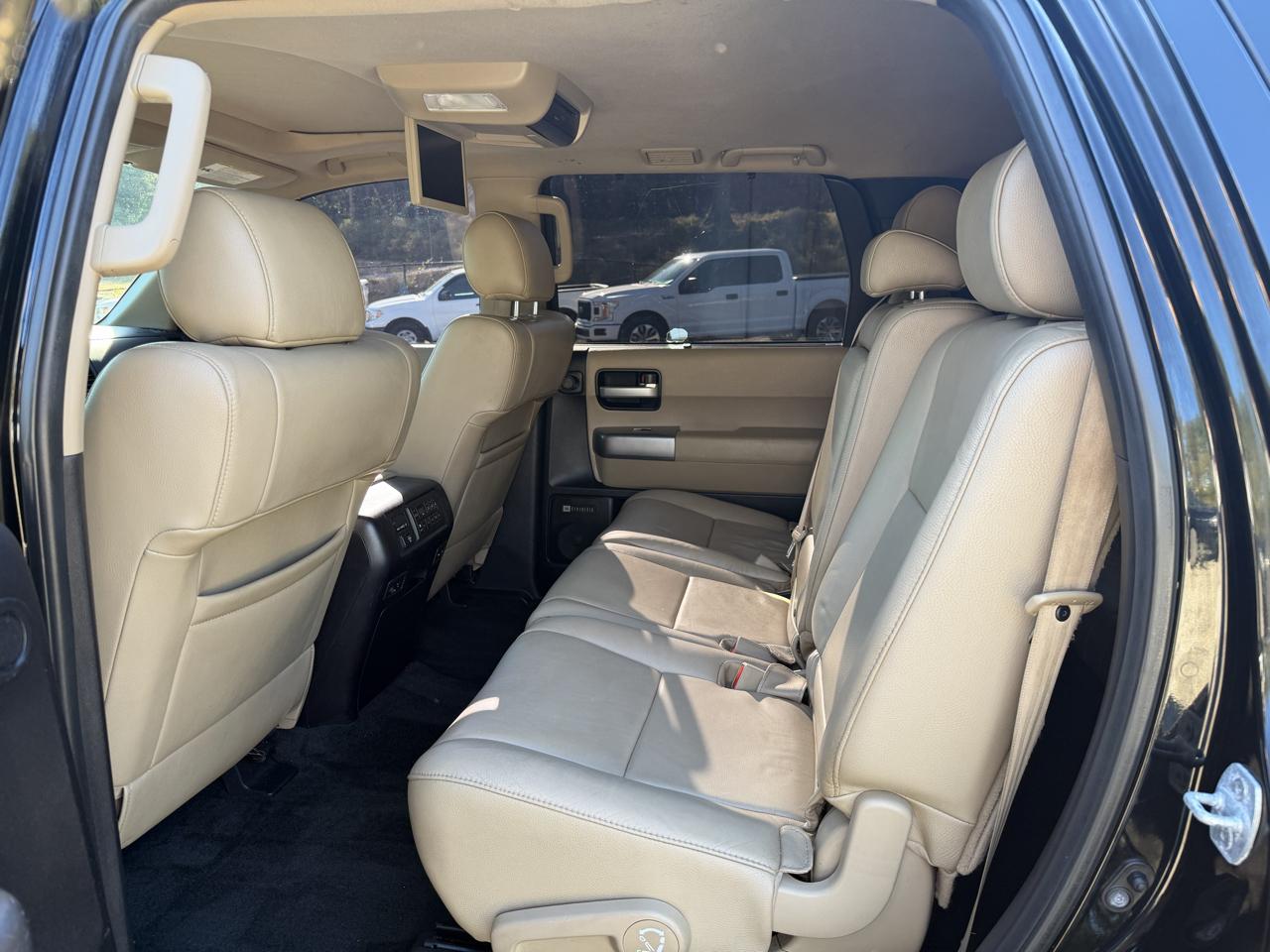 Toyota Sequoia Limited 4WD (Natl) 2018