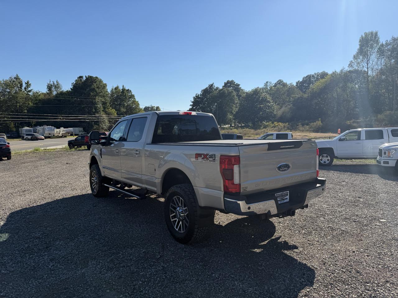 Ford Super Duty F-250 SRW Lariat 4WD Crew Cab 6.75' Box 2017
