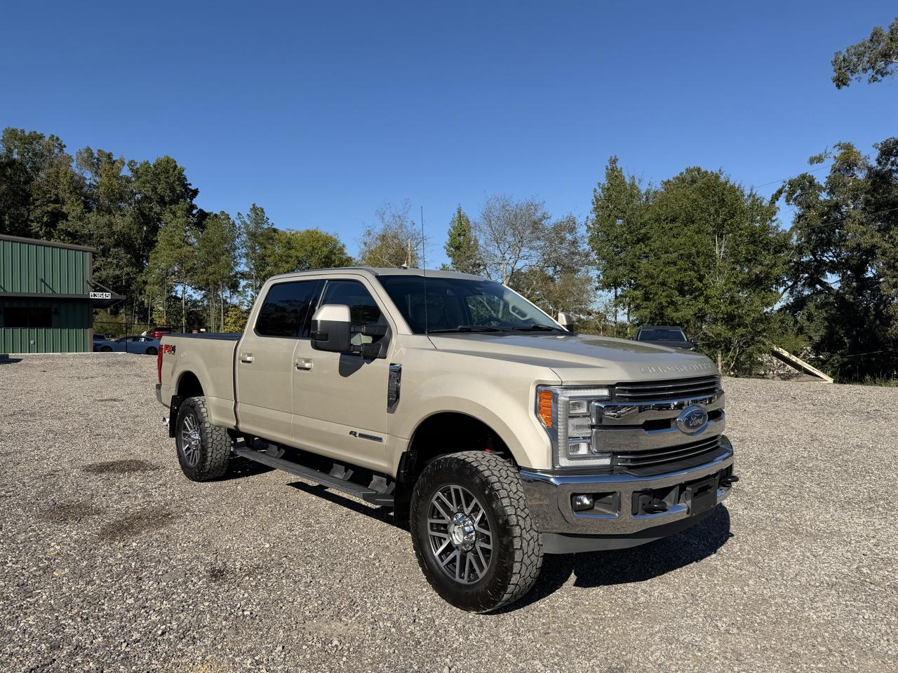 Ford Super Duty F-250 SRW Lariat 4WD Crew Cab 6.75' Box 2017