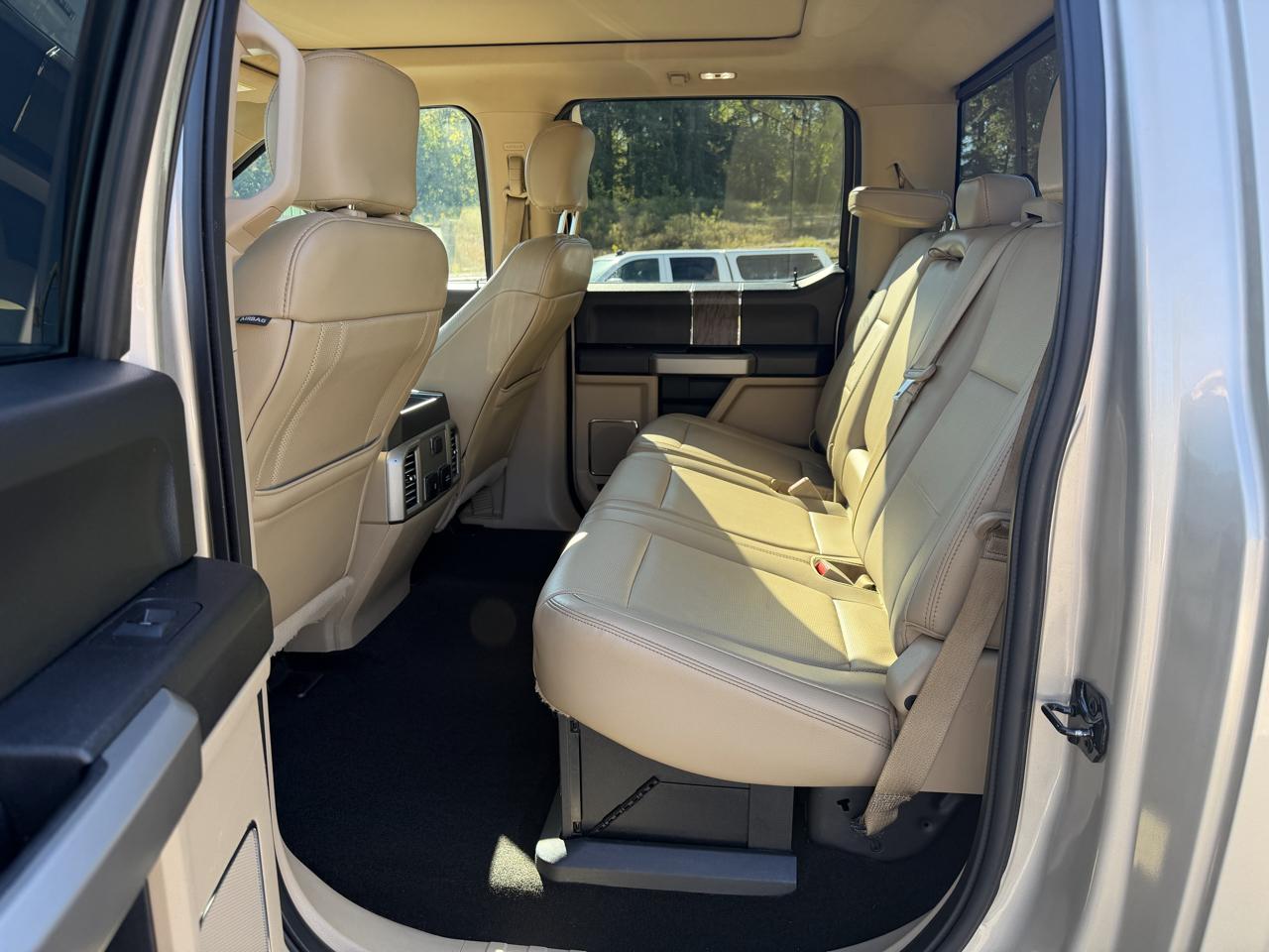 Ford Super Duty F-250 SRW Lariat 4WD Crew Cab 6.75' Box 2017