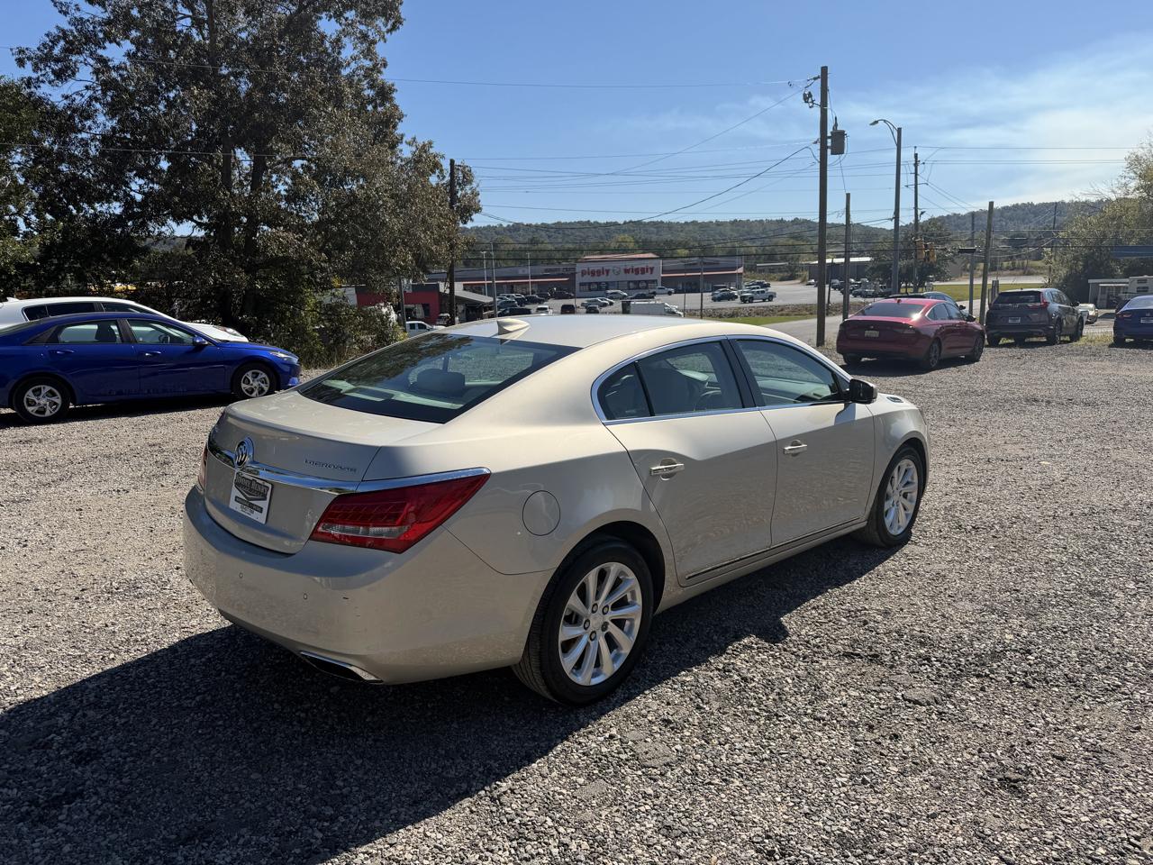 Buick LaCrosse 4dr Sdn Leather FWD 2015