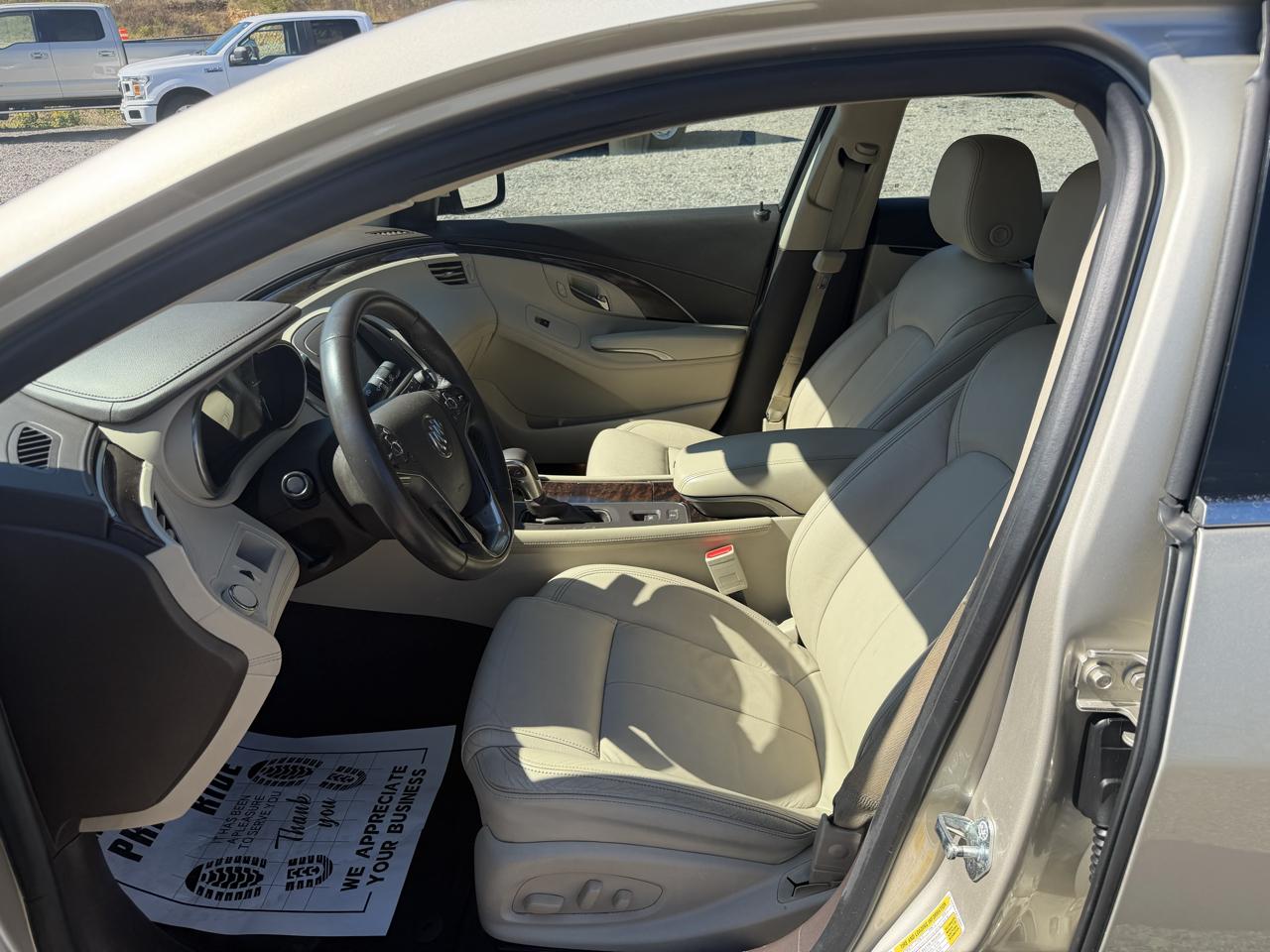 Buick LaCrosse 4dr Sdn Leather FWD 2015