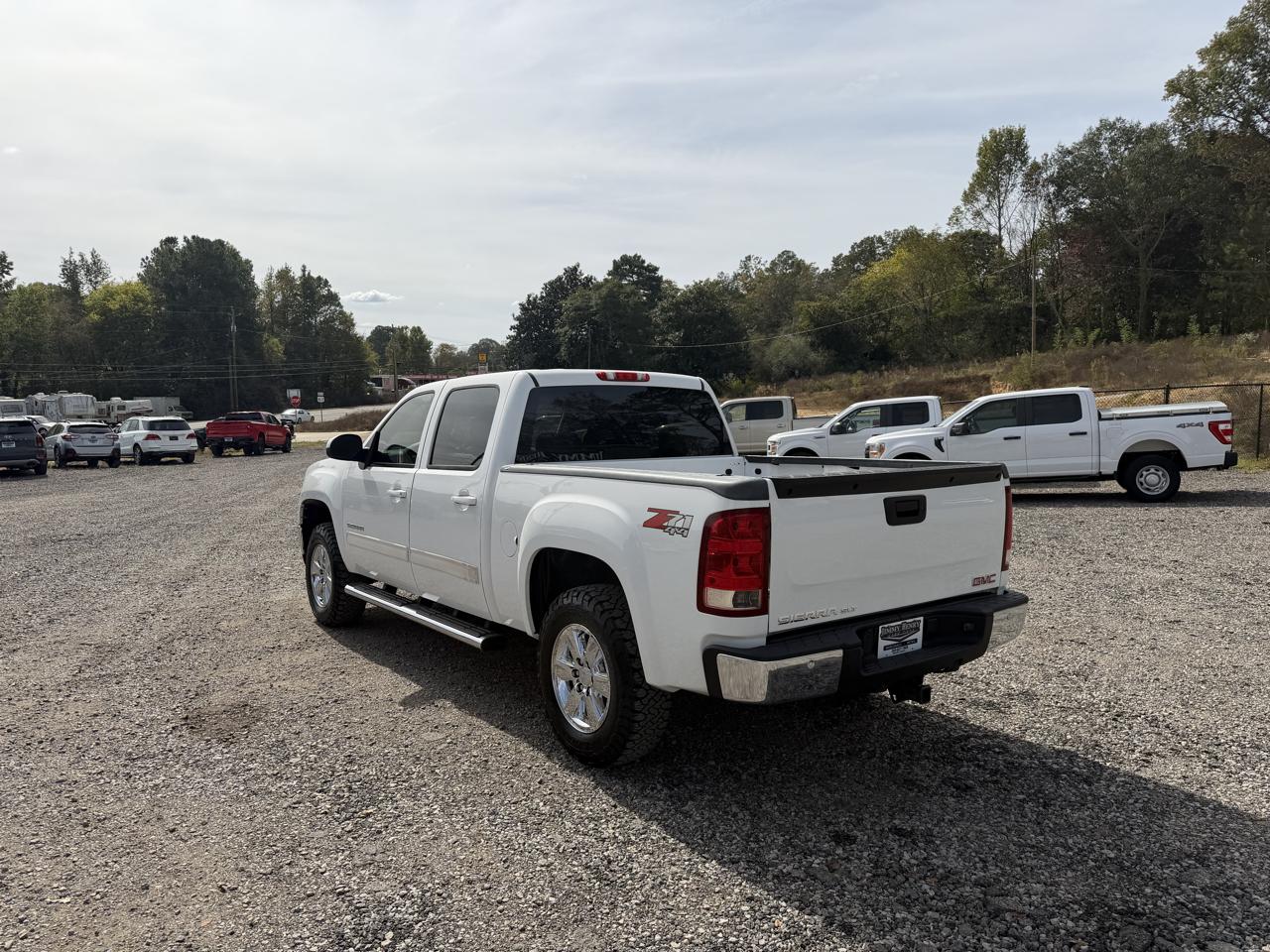 GMC Sierra 1500 4WD Crew Cab 143.5" SLT 2010