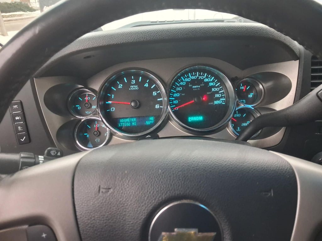 Chevrolet Silverado 1500 LT Crew Cab 4WD 2013