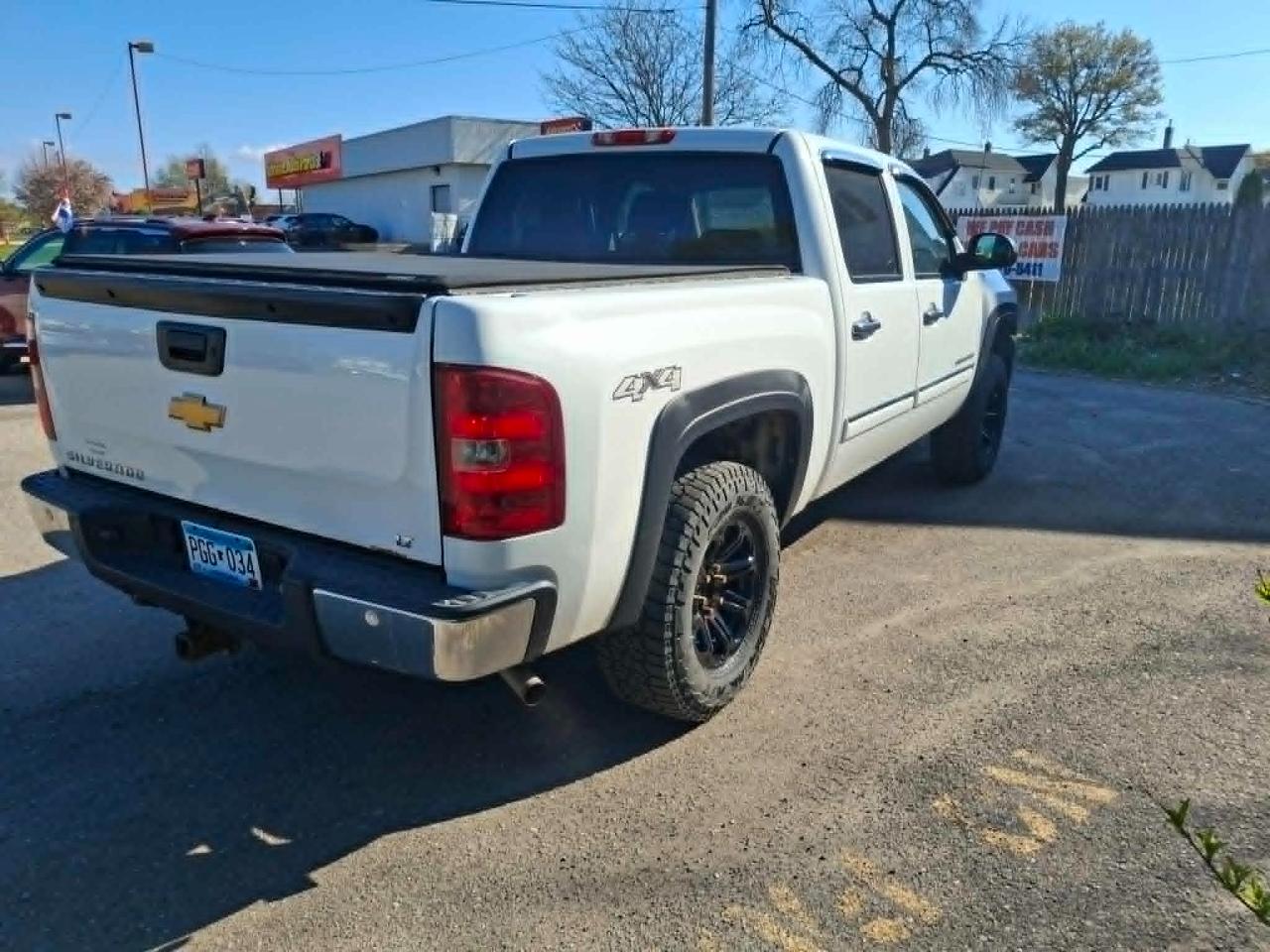 Chevrolet Silverado 1500 LT Crew Cab 4WD 2013