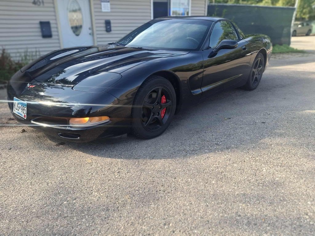 Chevrolet Corvette  2001
