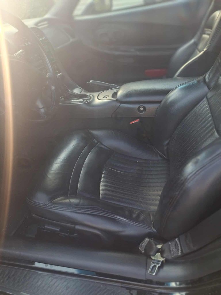 Chevrolet Corvette  2001