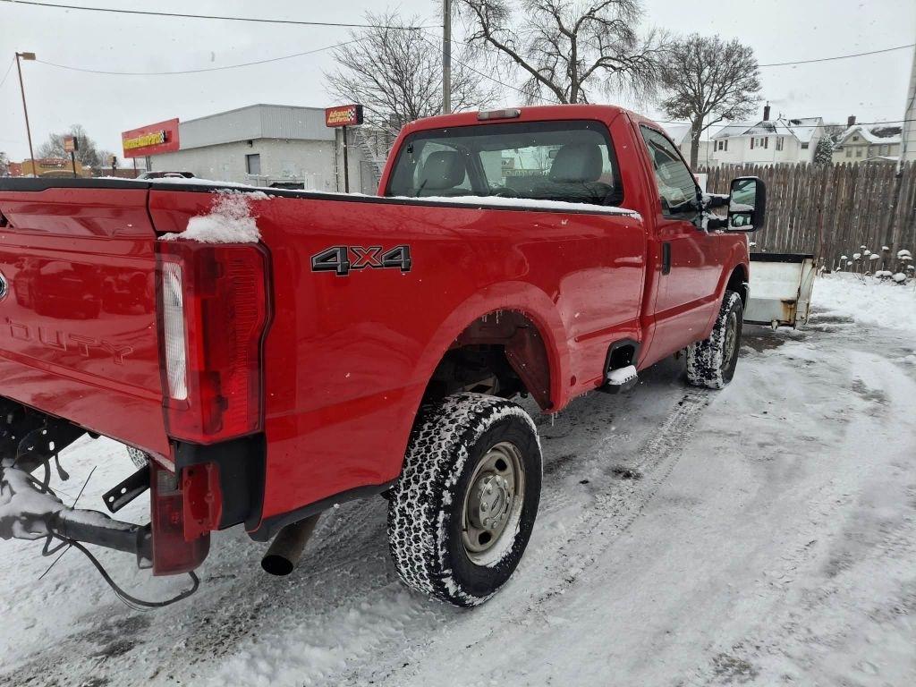 Ford F-350 SD XL 4WD 2011