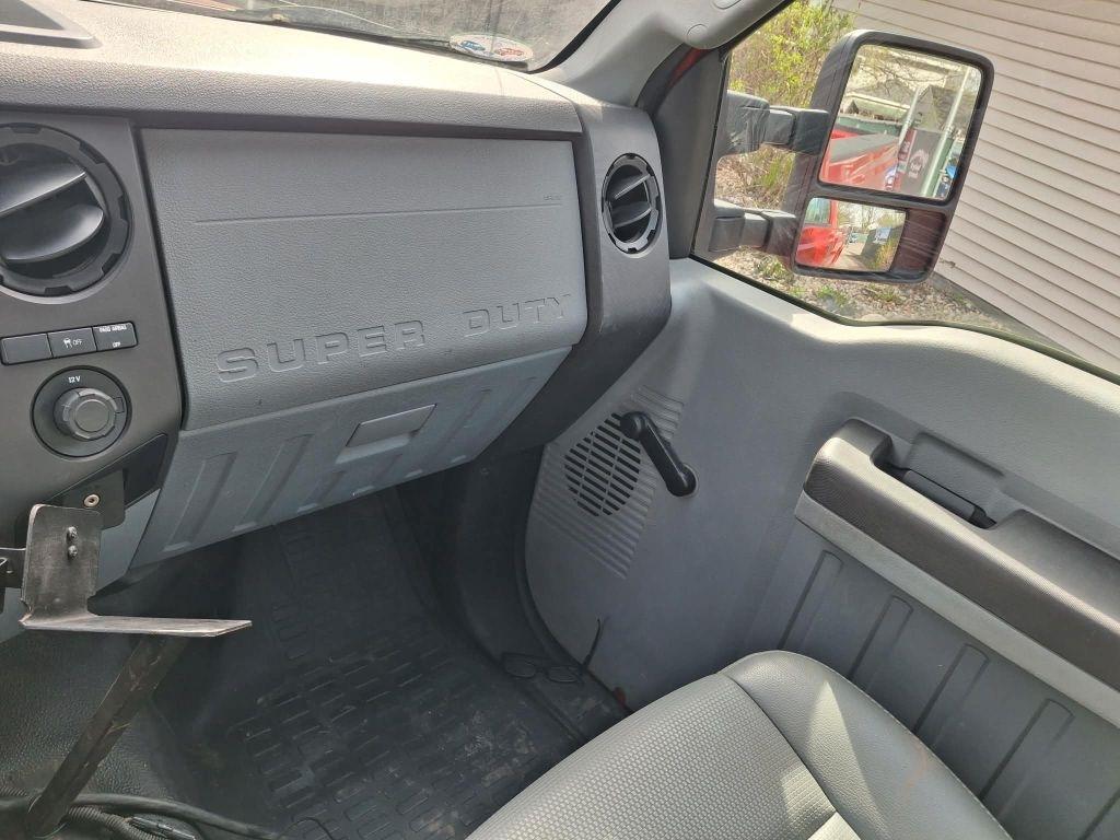 Ford F-350 SD XL 4WD 2011