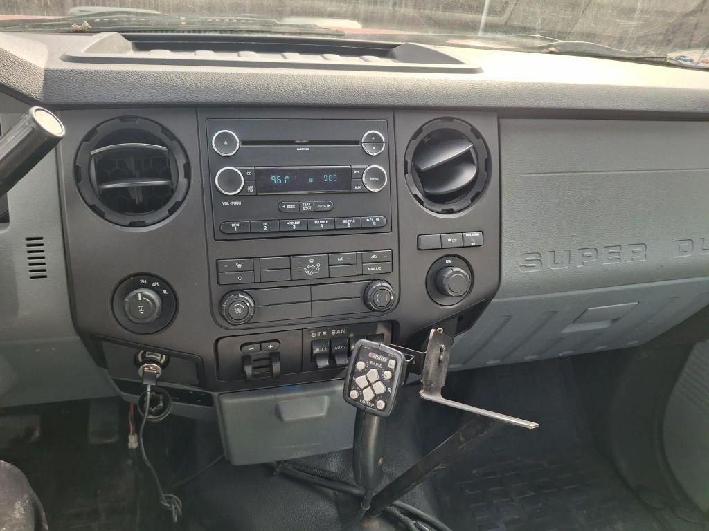 Ford F-350 SD XL 4WD 2011
