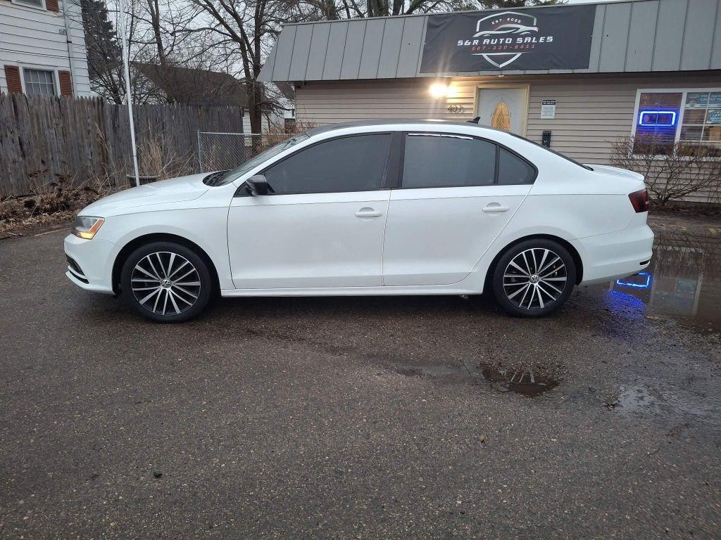 2016 Volkswagen Jetta SE 6A