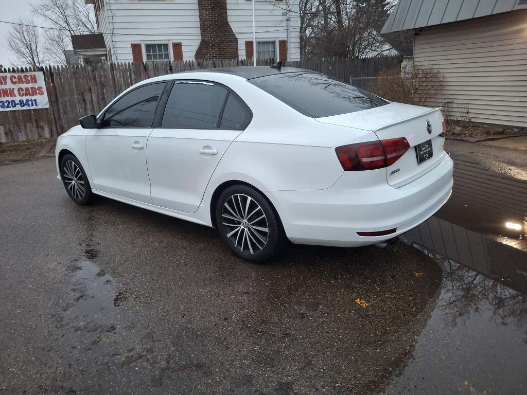 Volkswagen Jetta SE 6A 2016