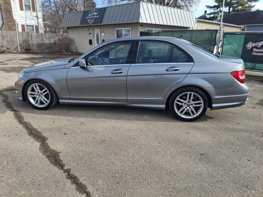 Mercedes-Benz C-Class C300 4MATIC Sport Sedan 2013