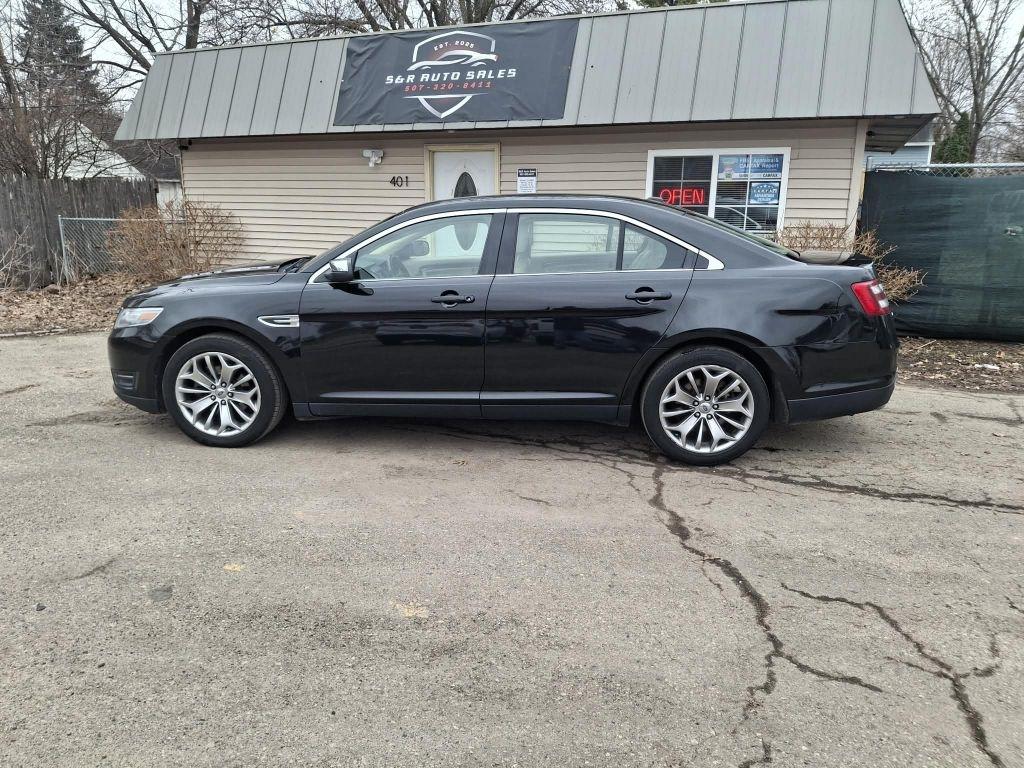 Ford Taurus Limited FWD 2013