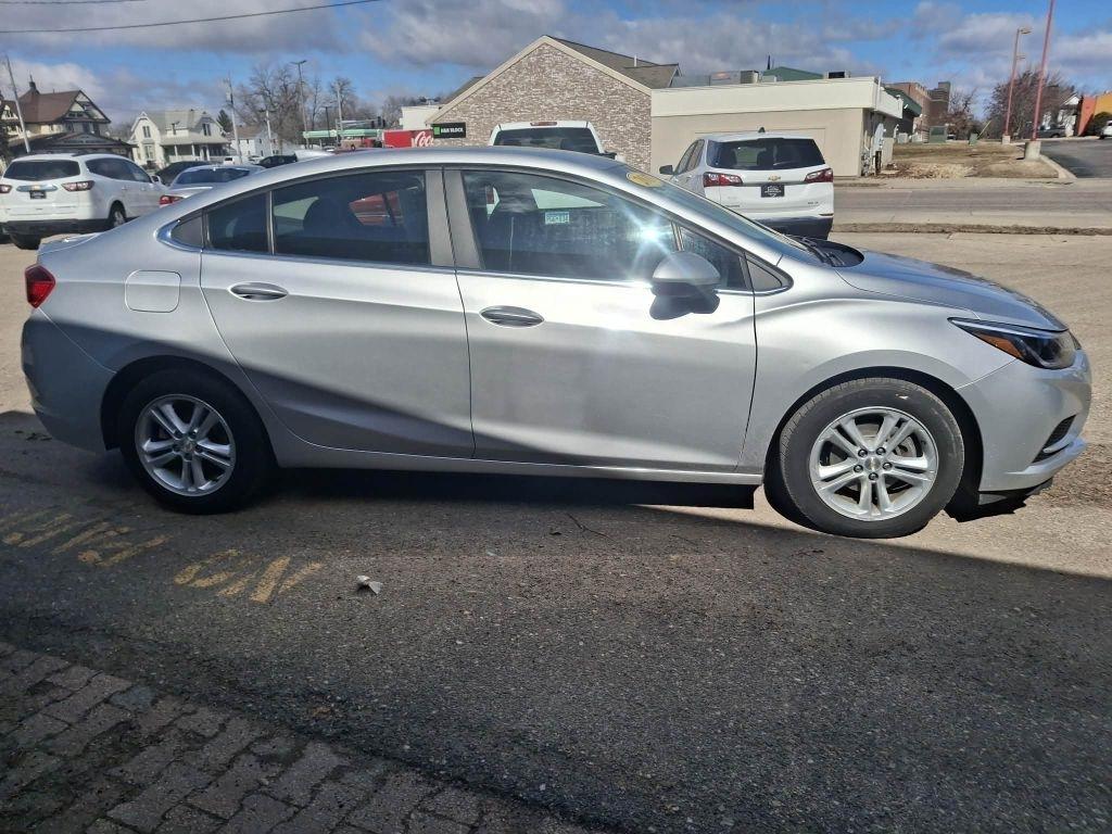 Chevrolet Cruze LT Auto 2017