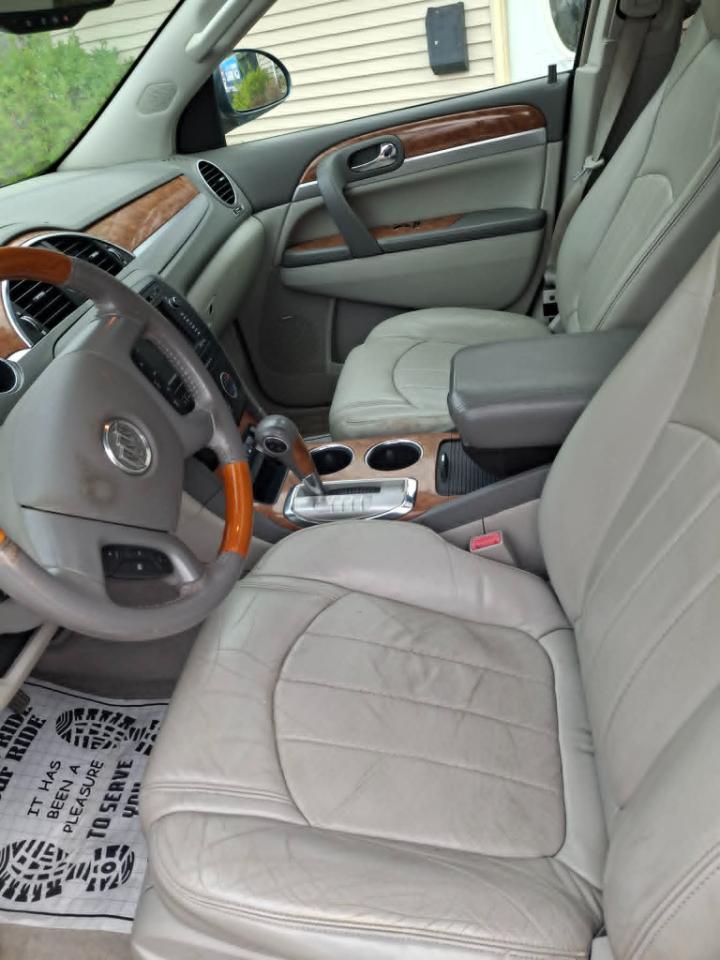 Buick Enclave CXL 2XL AWD 2010