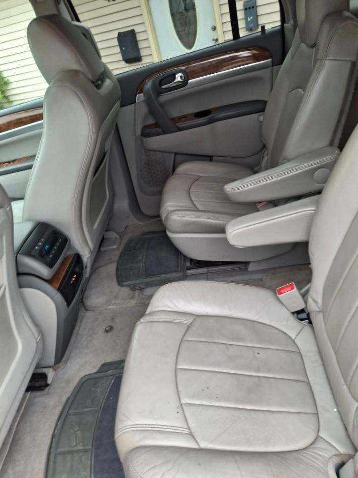 Buick Enclave CXL 2XL AWD 2010