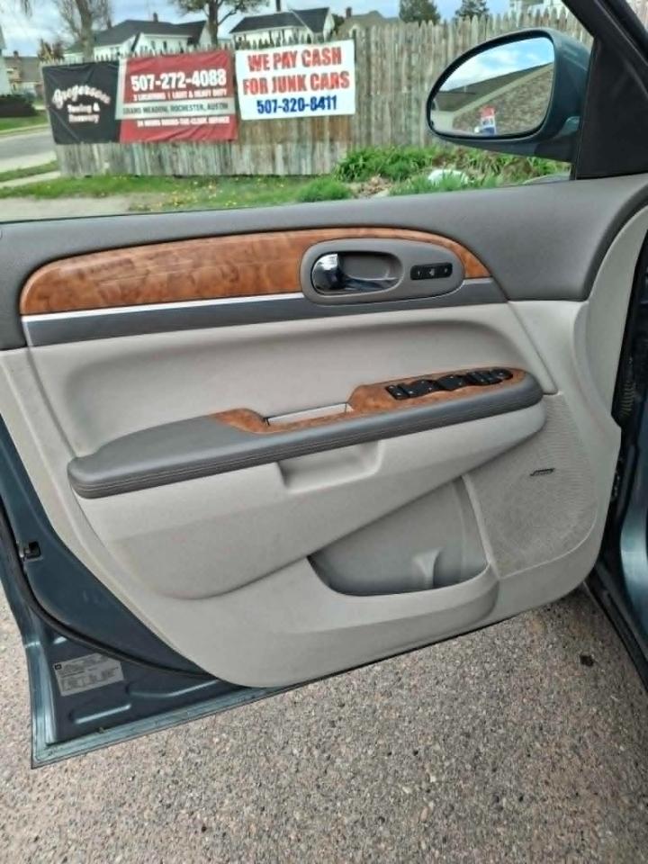 Buick Enclave CXL 2XL AWD 2010