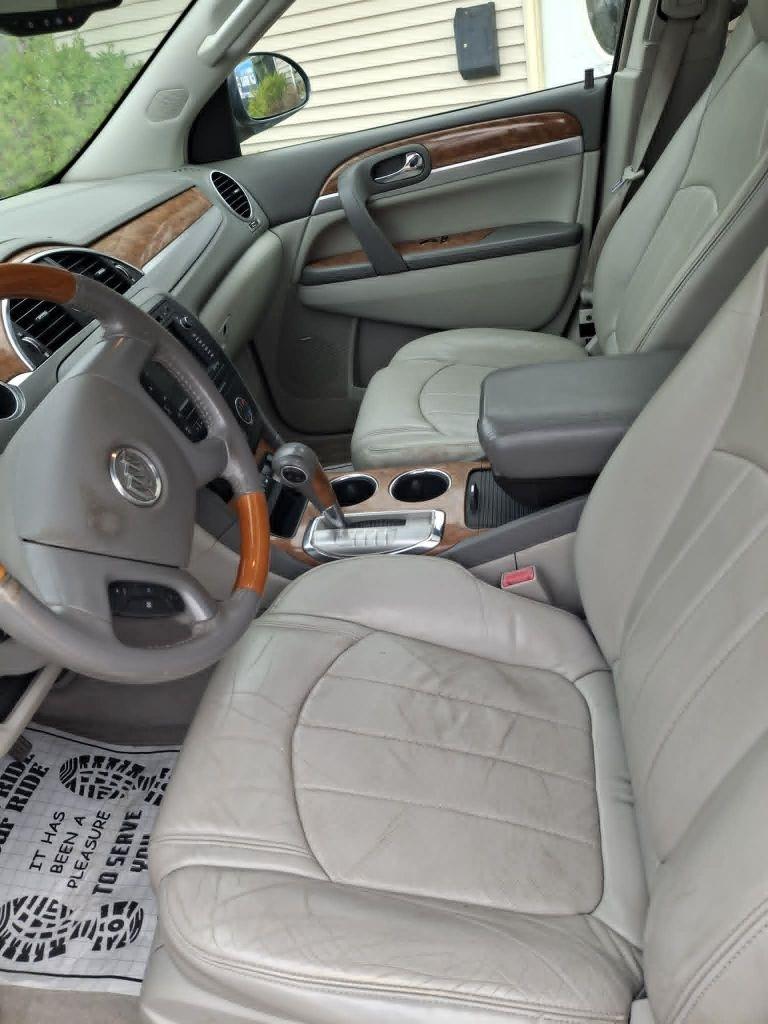 Buick Enclave CXL 2XL AWD 2010