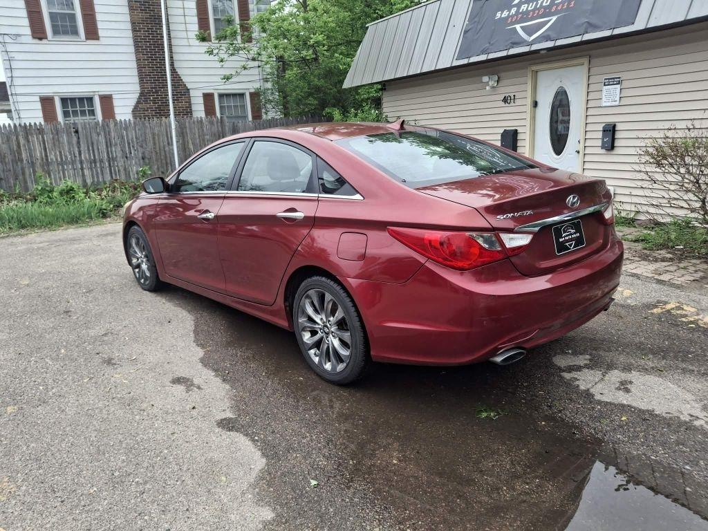 Hyundai Sonata SE Auto 2011