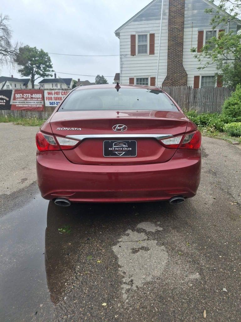 Hyundai Sonata SE Auto 2011