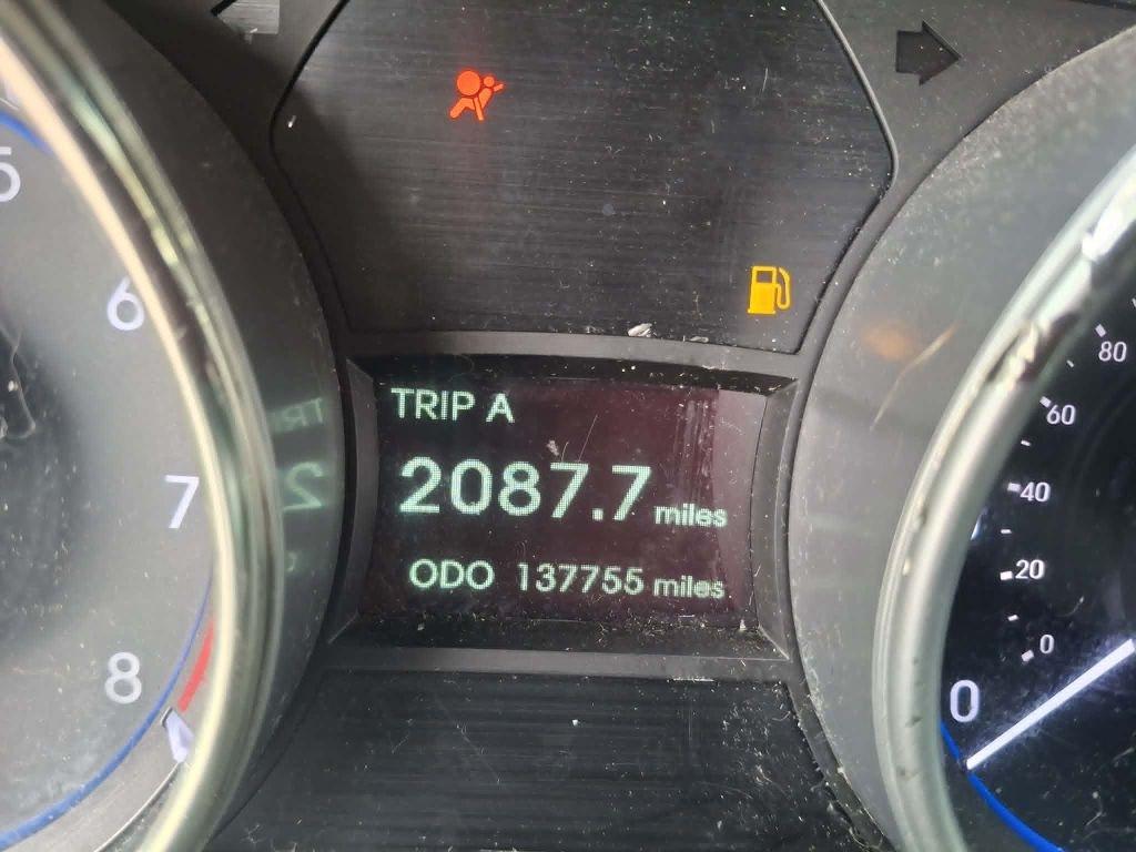 Hyundai Sonata SE Auto 2011