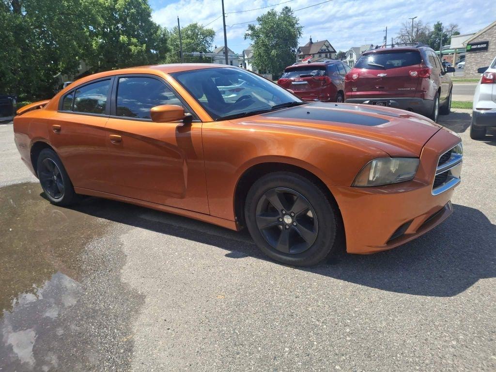 Dodge Charger SE 2011