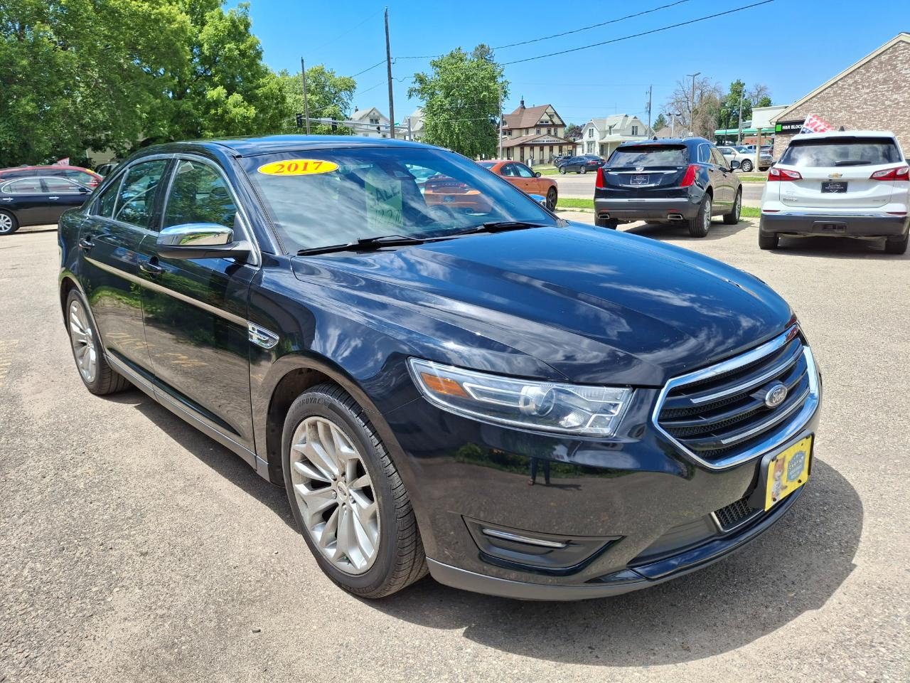 Ford Taurus Limited FWD 2017