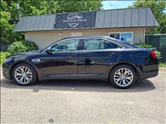 2017 Ford Taurus 