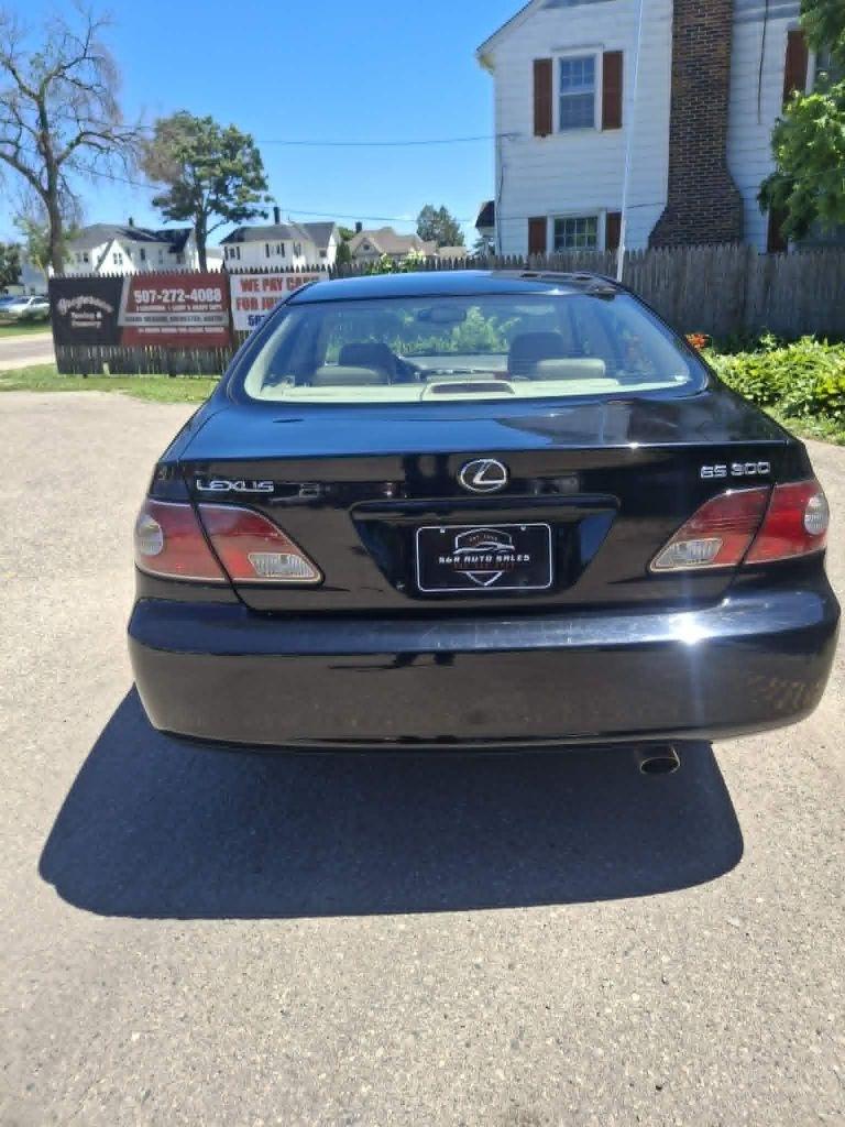 Lexus ES 300 Sedan 2002