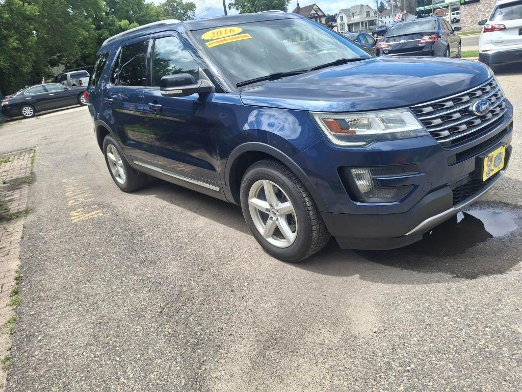 Ford Explorer XLT 4WD 2016