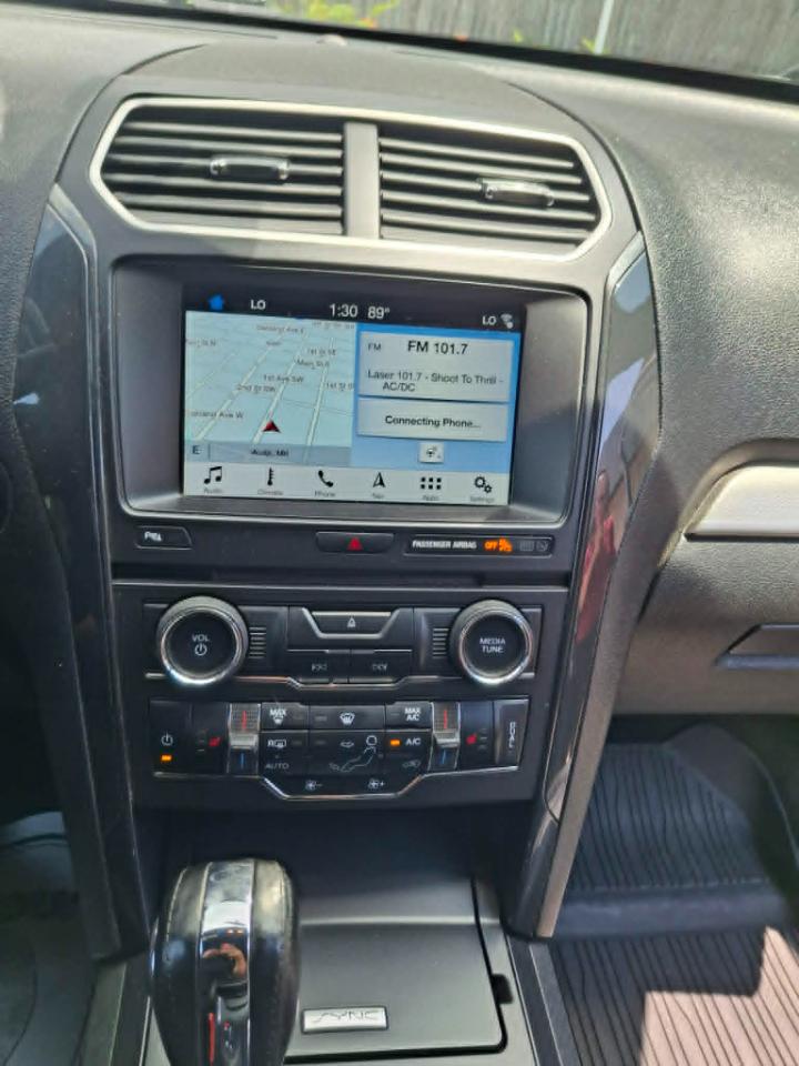 Ford Explorer XLT 4WD 2018